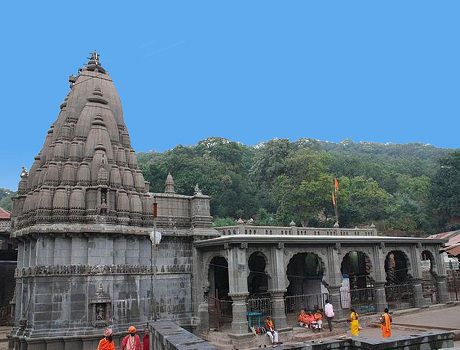 pune to Shirdi, Shanishingnapur best taxi cab service